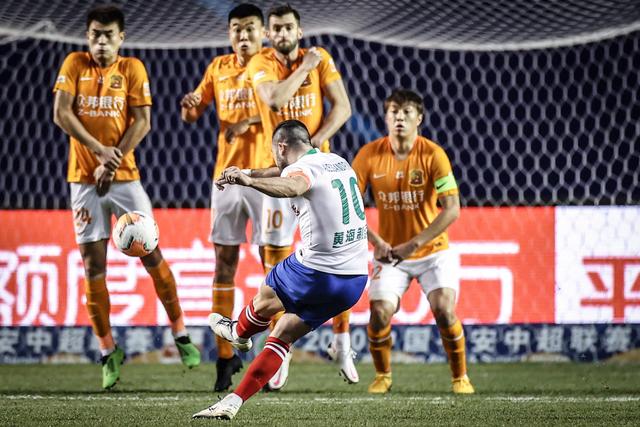 东契奇33+7+5+5欧文33分 独行侠力克森林狼3-0