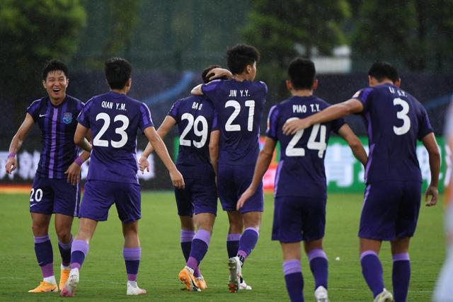 俱乐部杯-韩德君10分辽宁负首钢 范子铭8+11