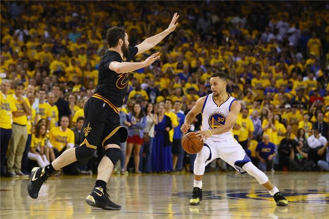 王俊杰18+7+6宁波送上海四连败 洛夫顿18+10