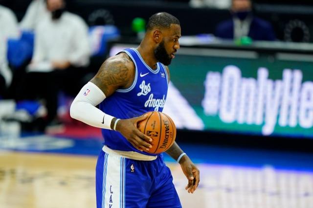 35岁法国裁判莱特西尔当选IFFHS年度最佳裁判